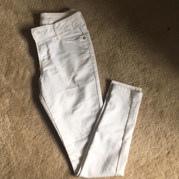 Old Navy Denim - White Old Navy “Rockstar” Mid-Rise denim